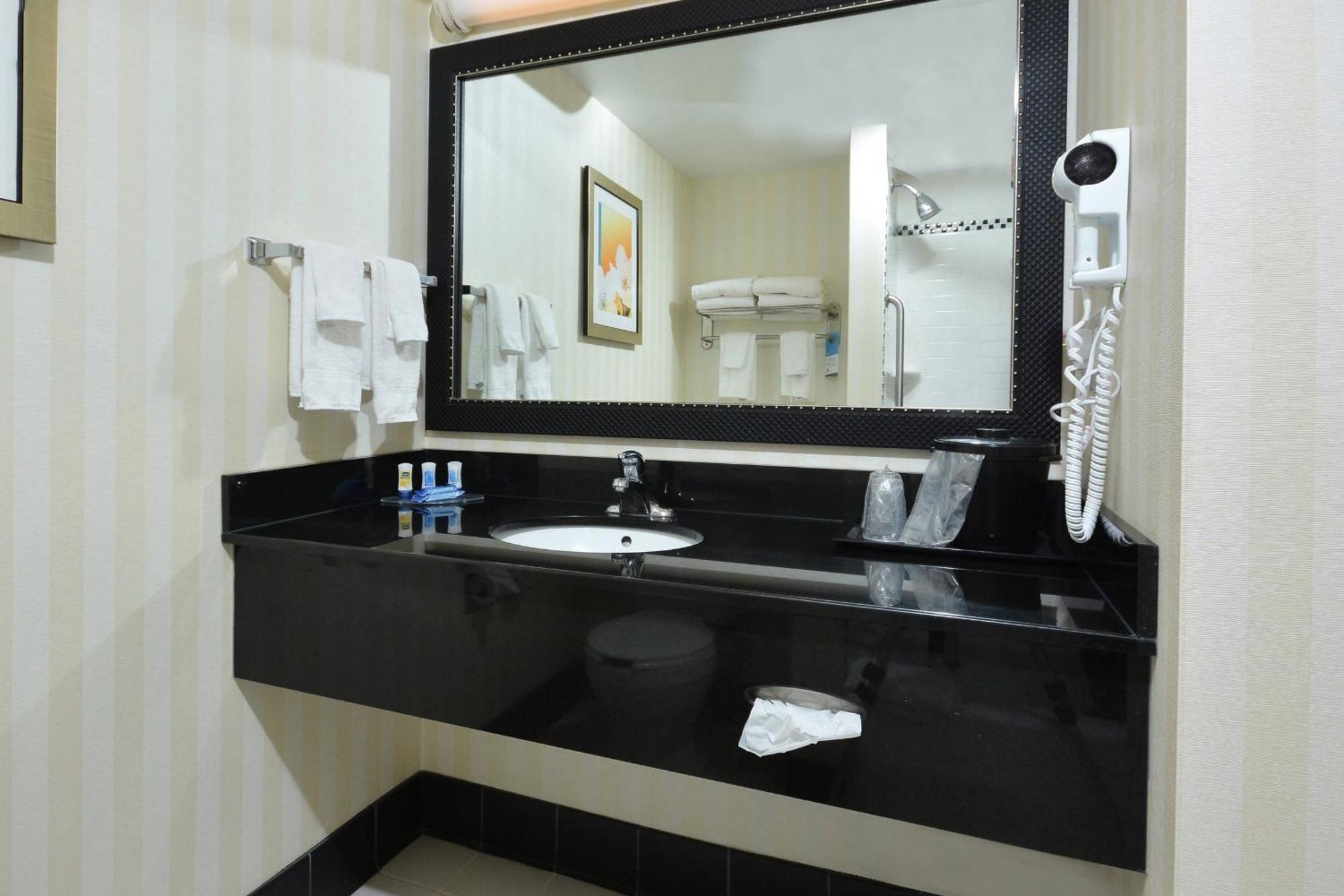 Fairfield Inn & Suites Wytheville Eksteriør bilde