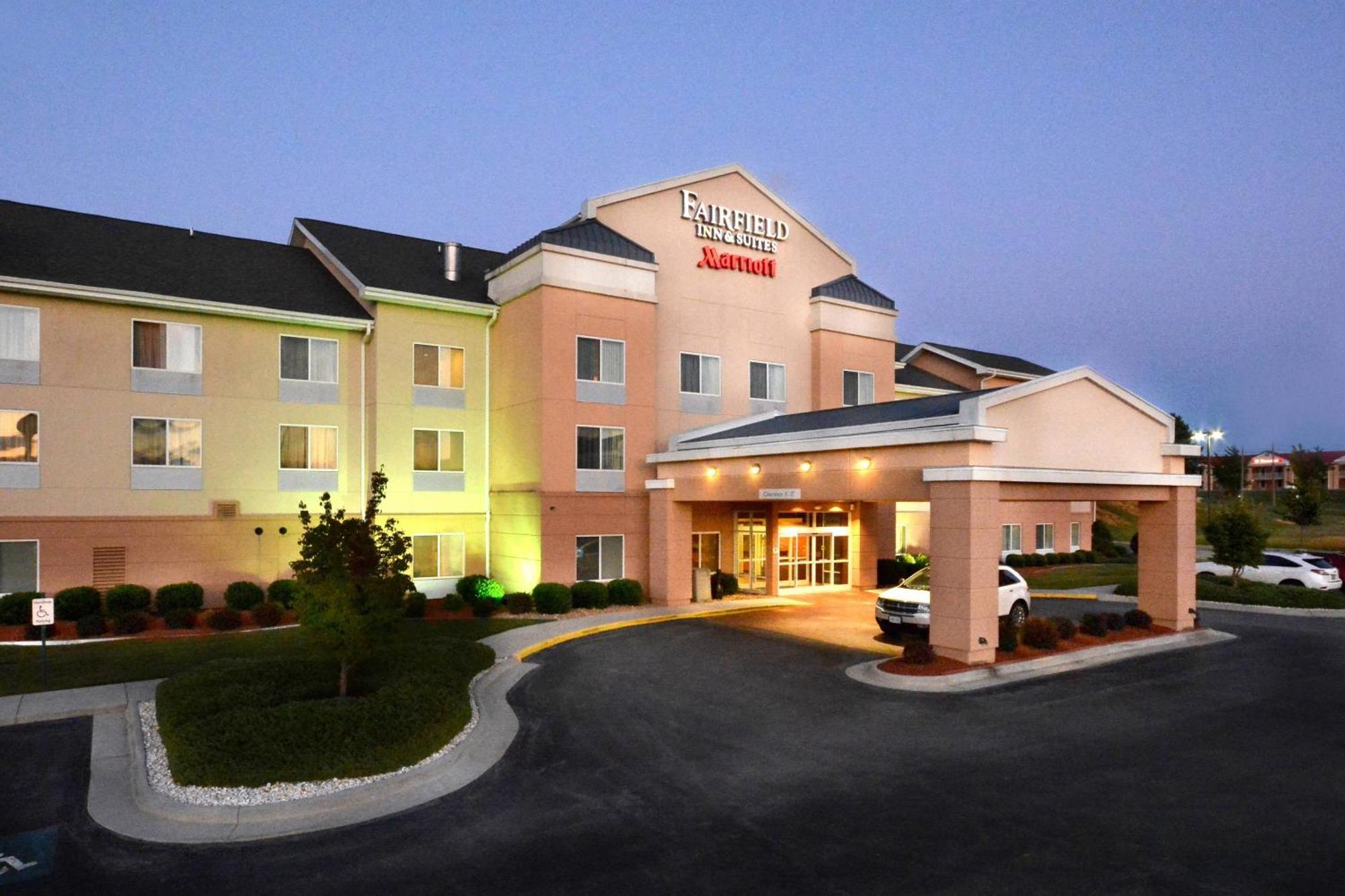 Fairfield Inn & Suites Wytheville Eksteriør bilde